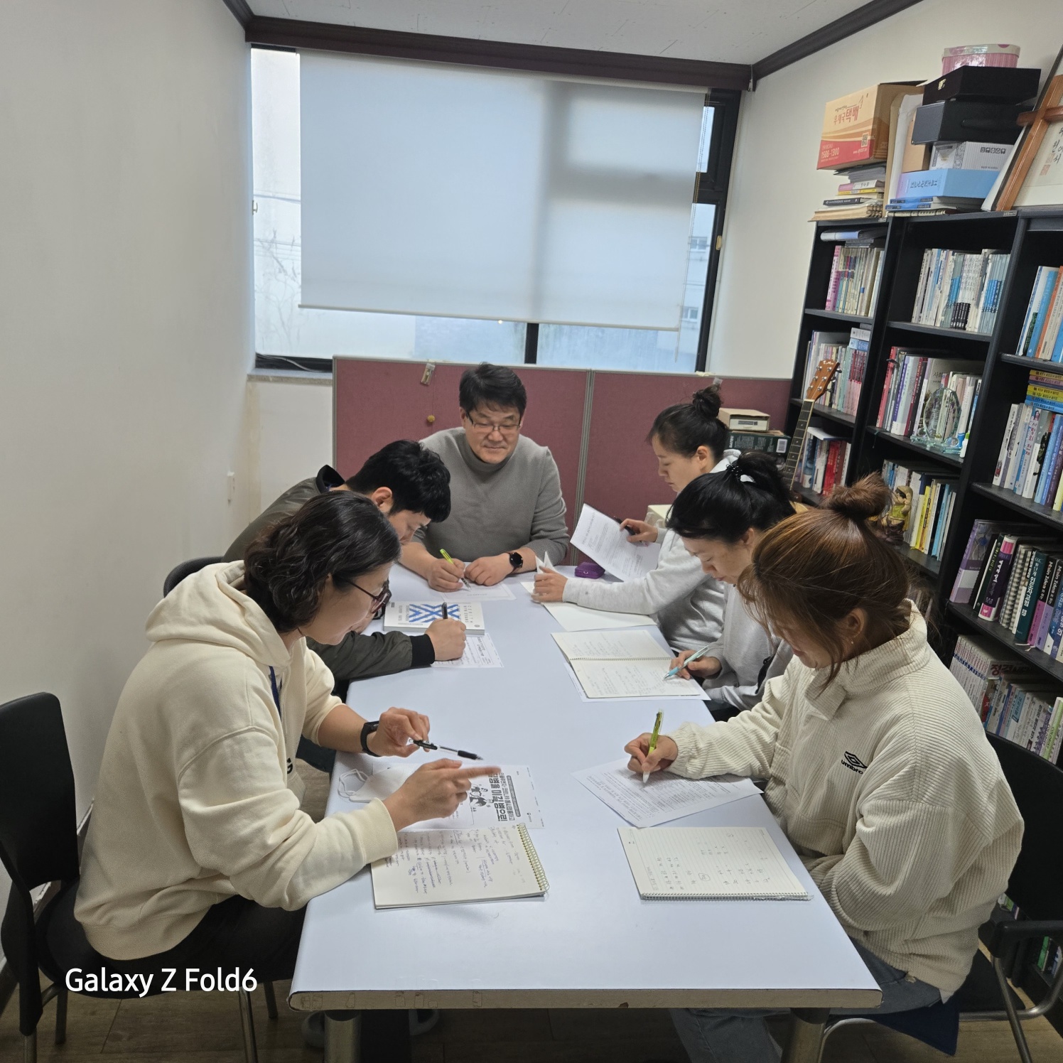 센터 이미지
