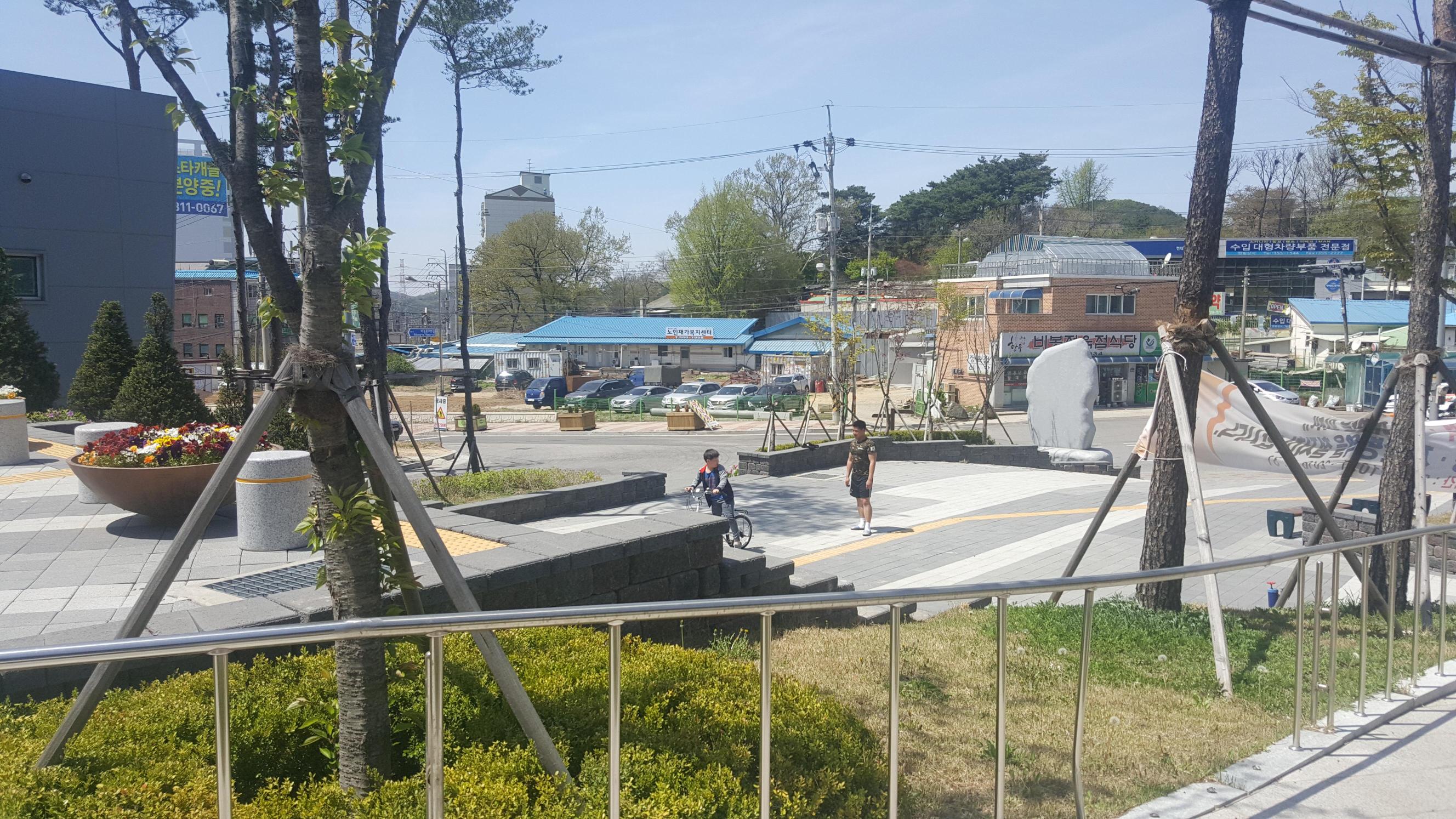 센터 이미지