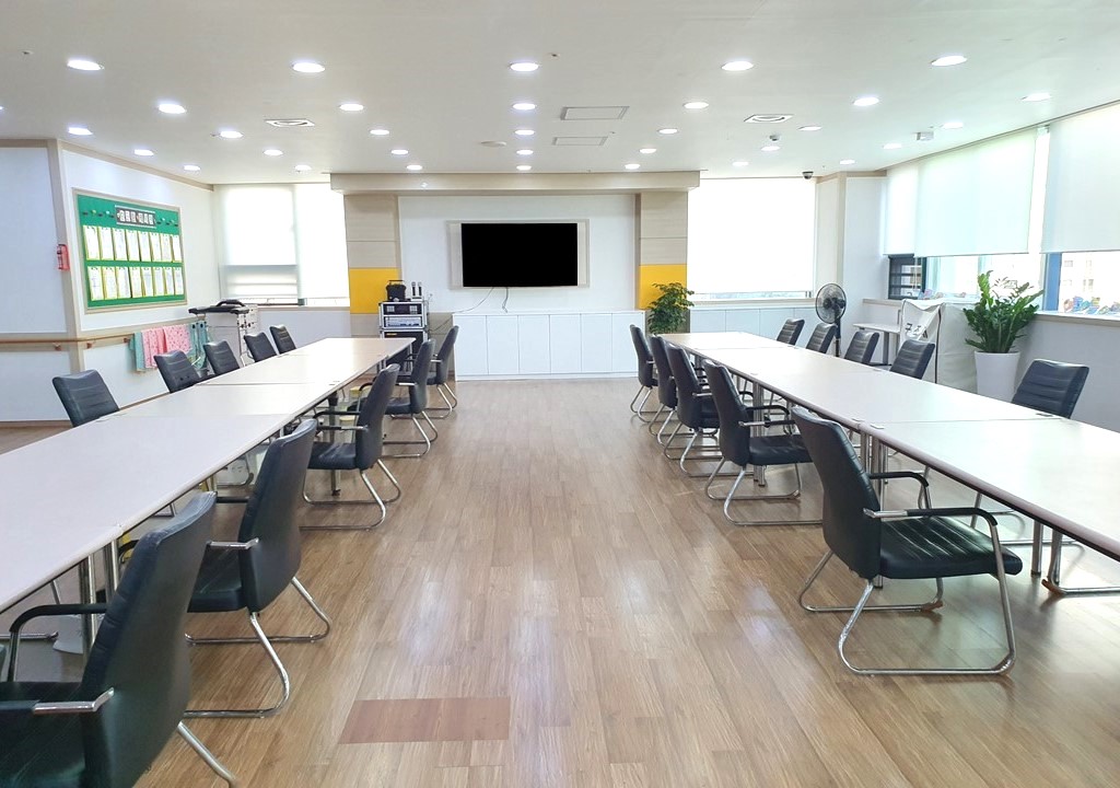 센터 이미지