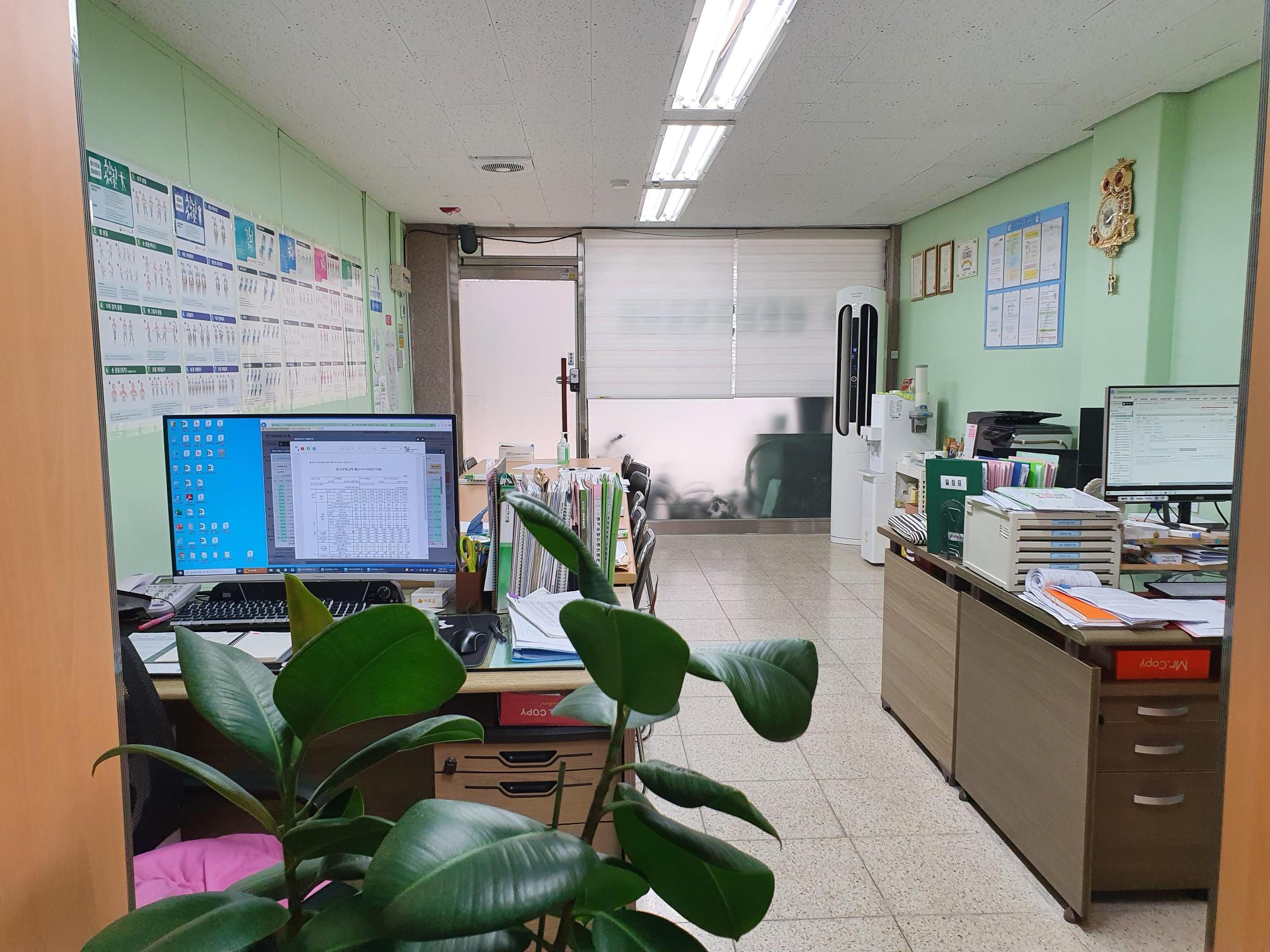 센터 이미지