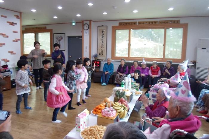 센터 이미지