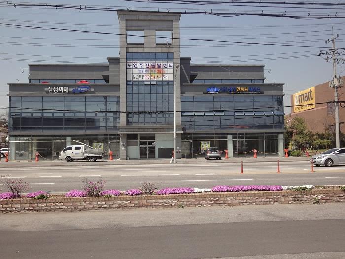 센터 이미지