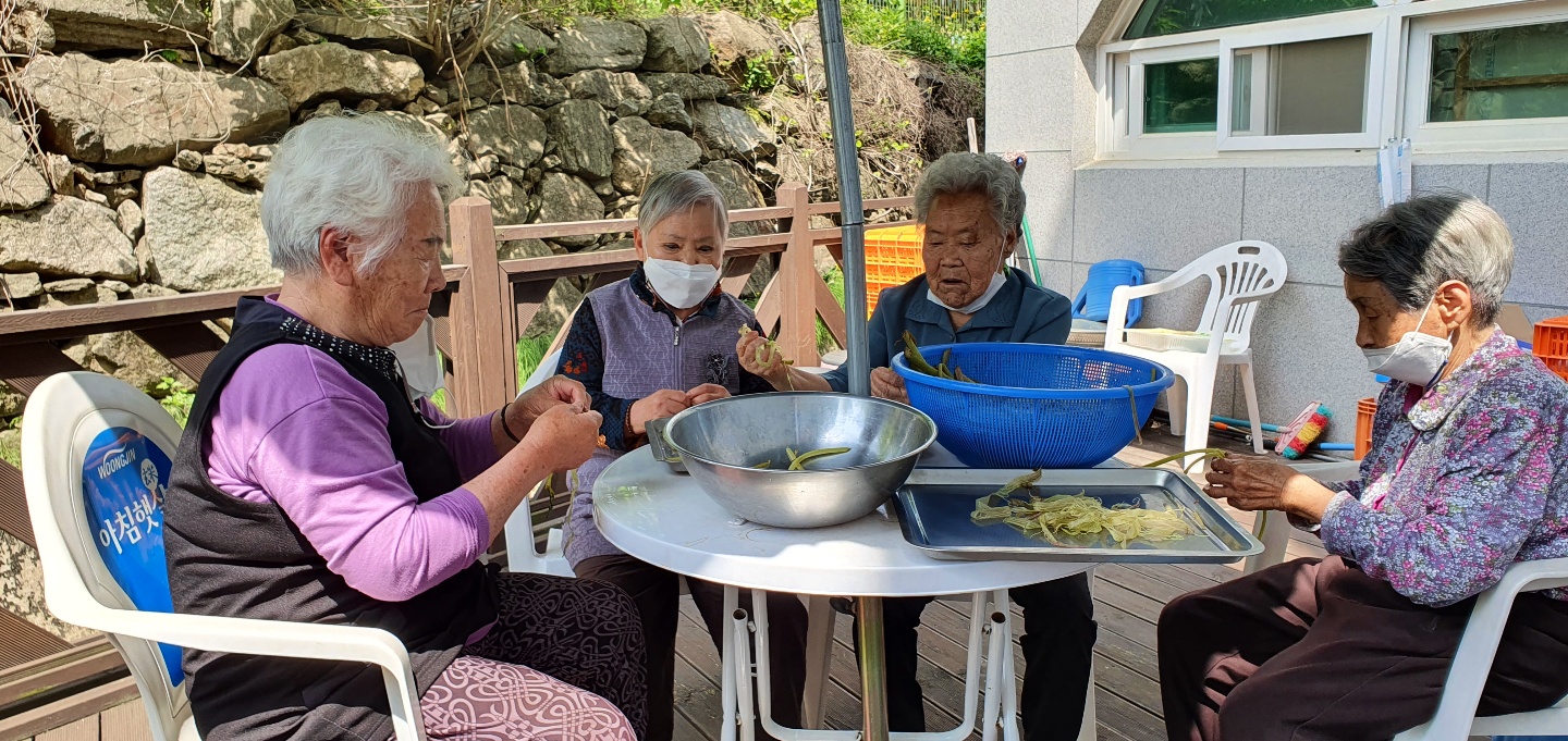 센터 이미지