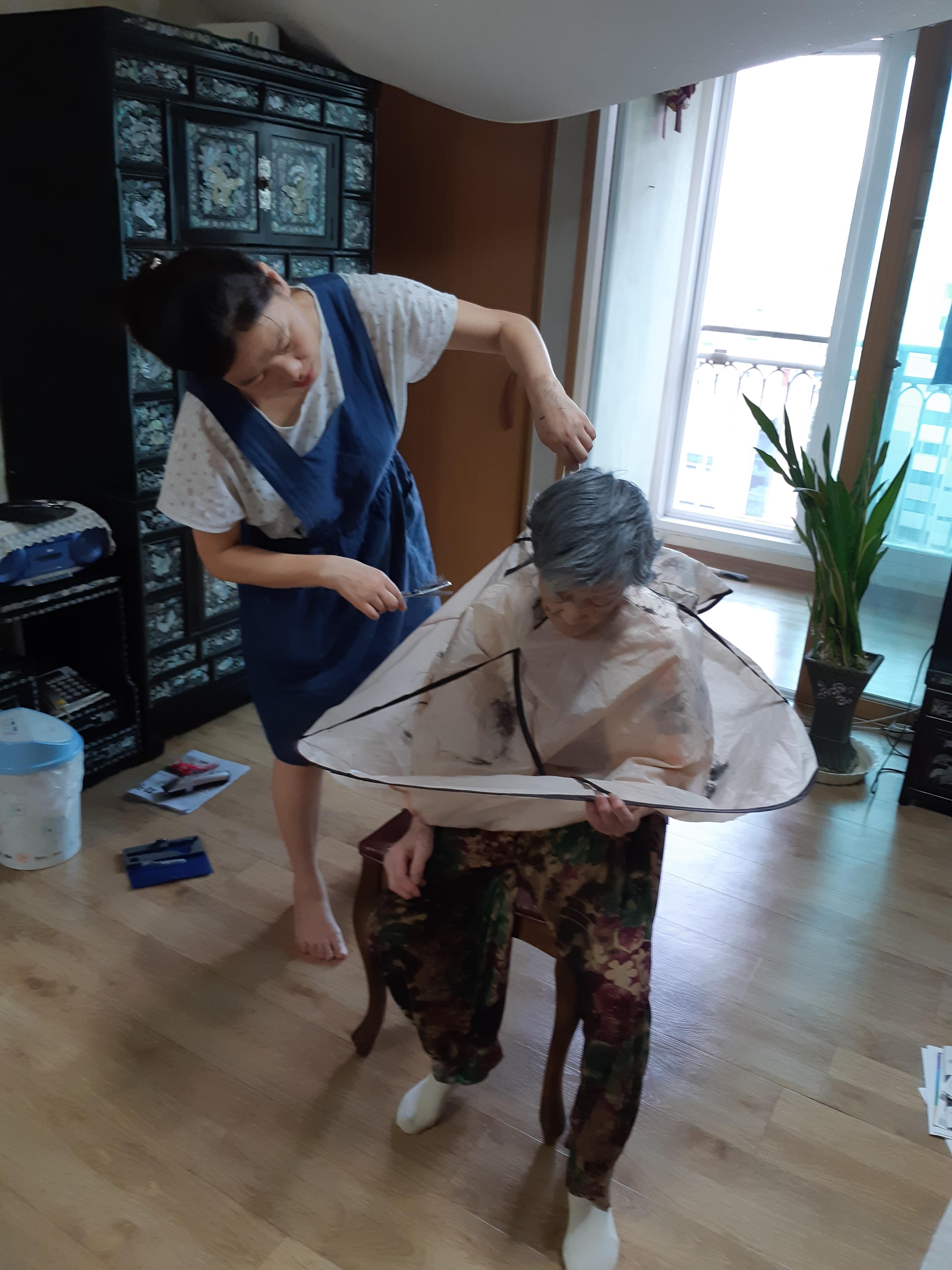 센터 이미지