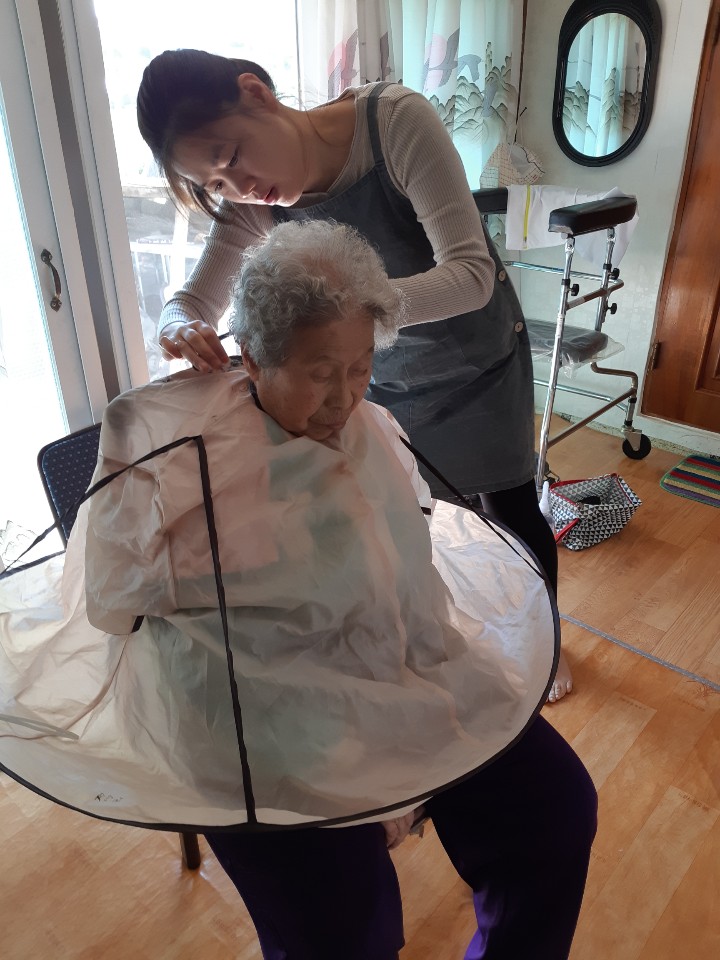 센터 이미지