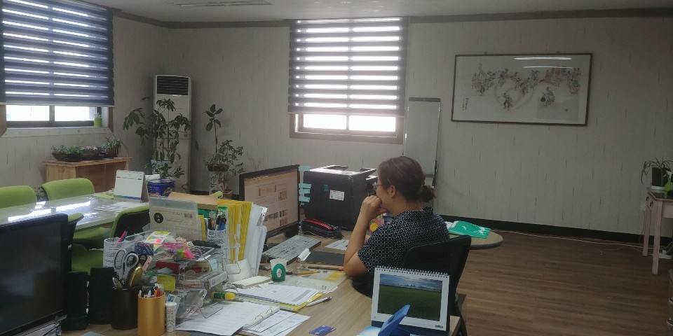 센터 이미지