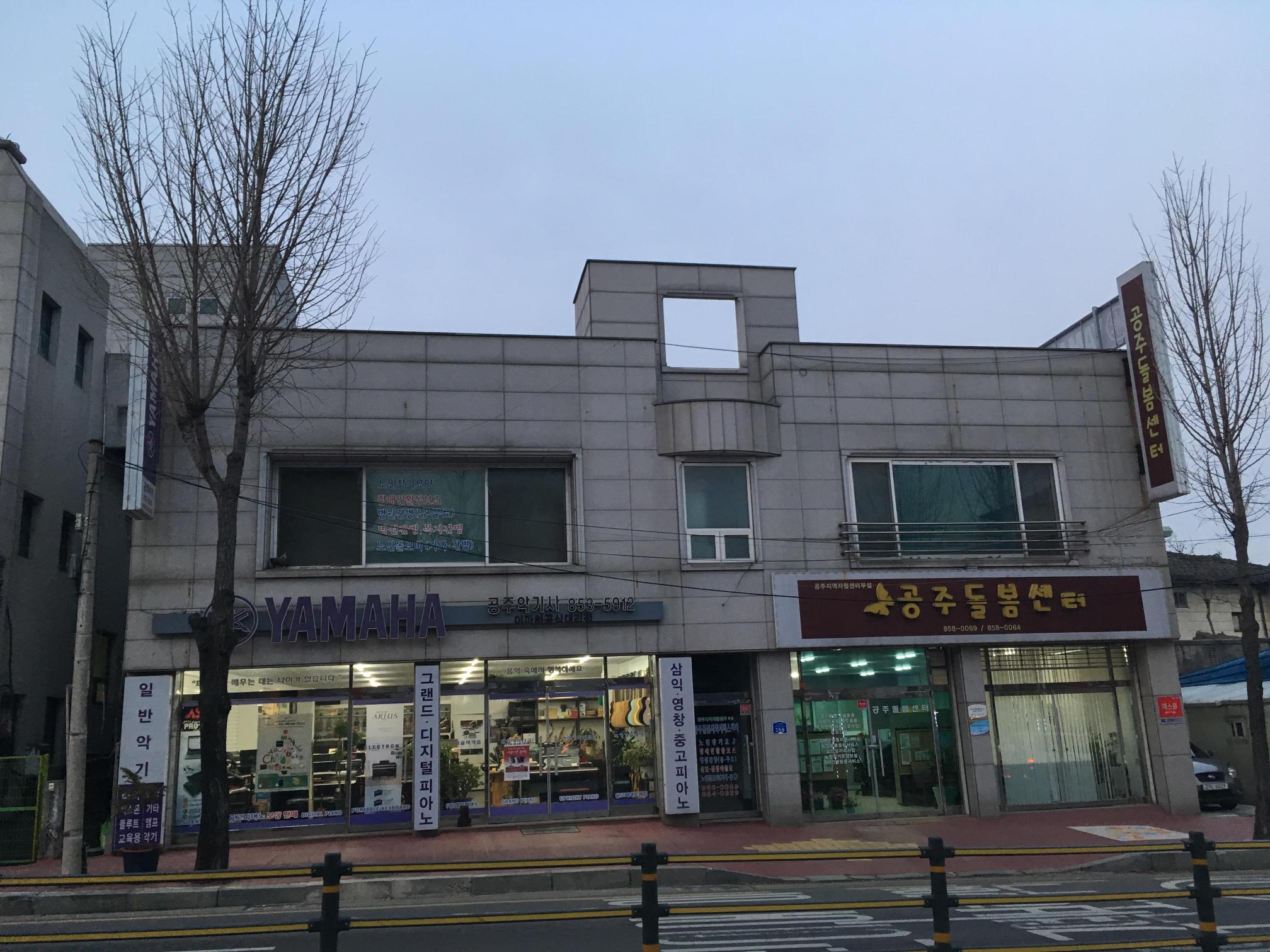 센터 이미지