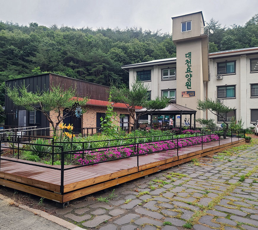 센터 이미지