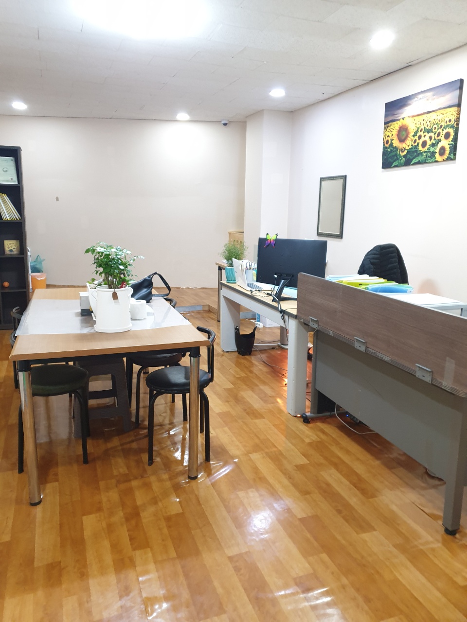 센터 이미지