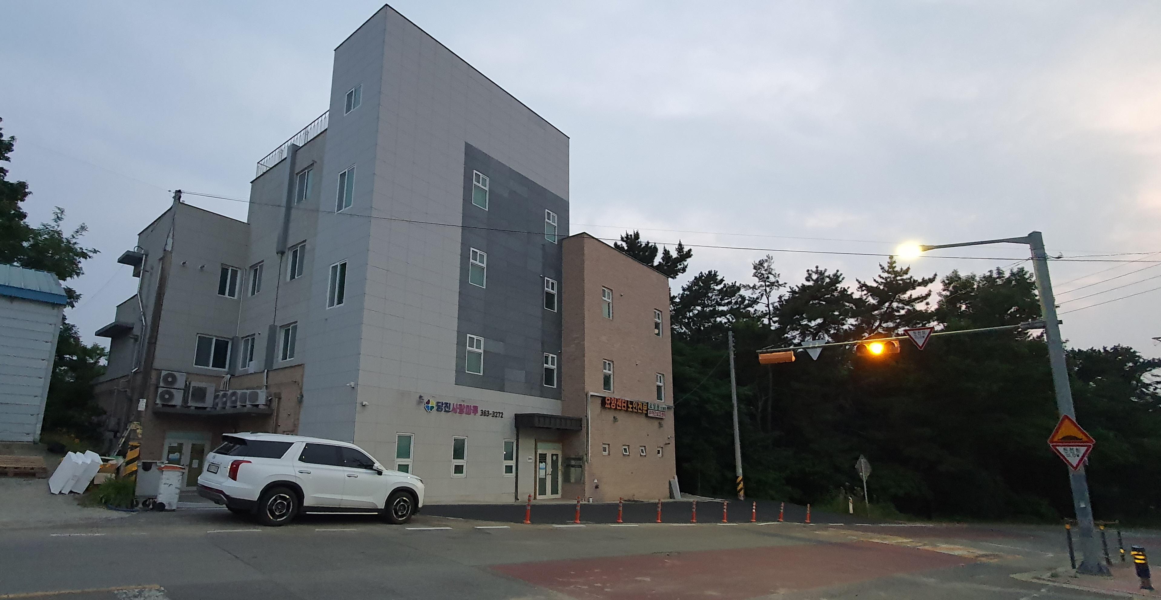 센터 이미지