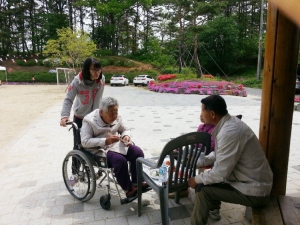 센터 이미지