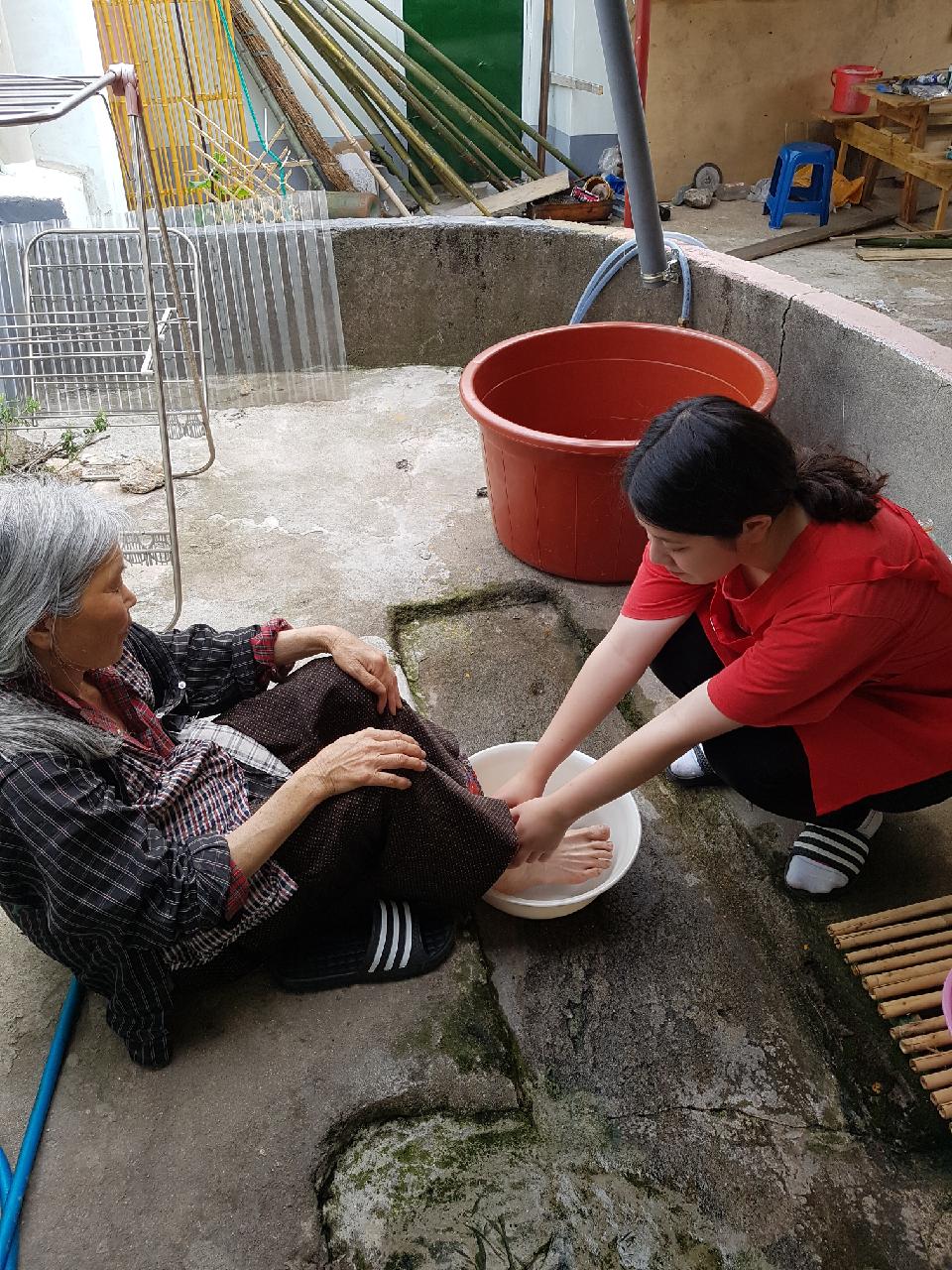 센터 이미지