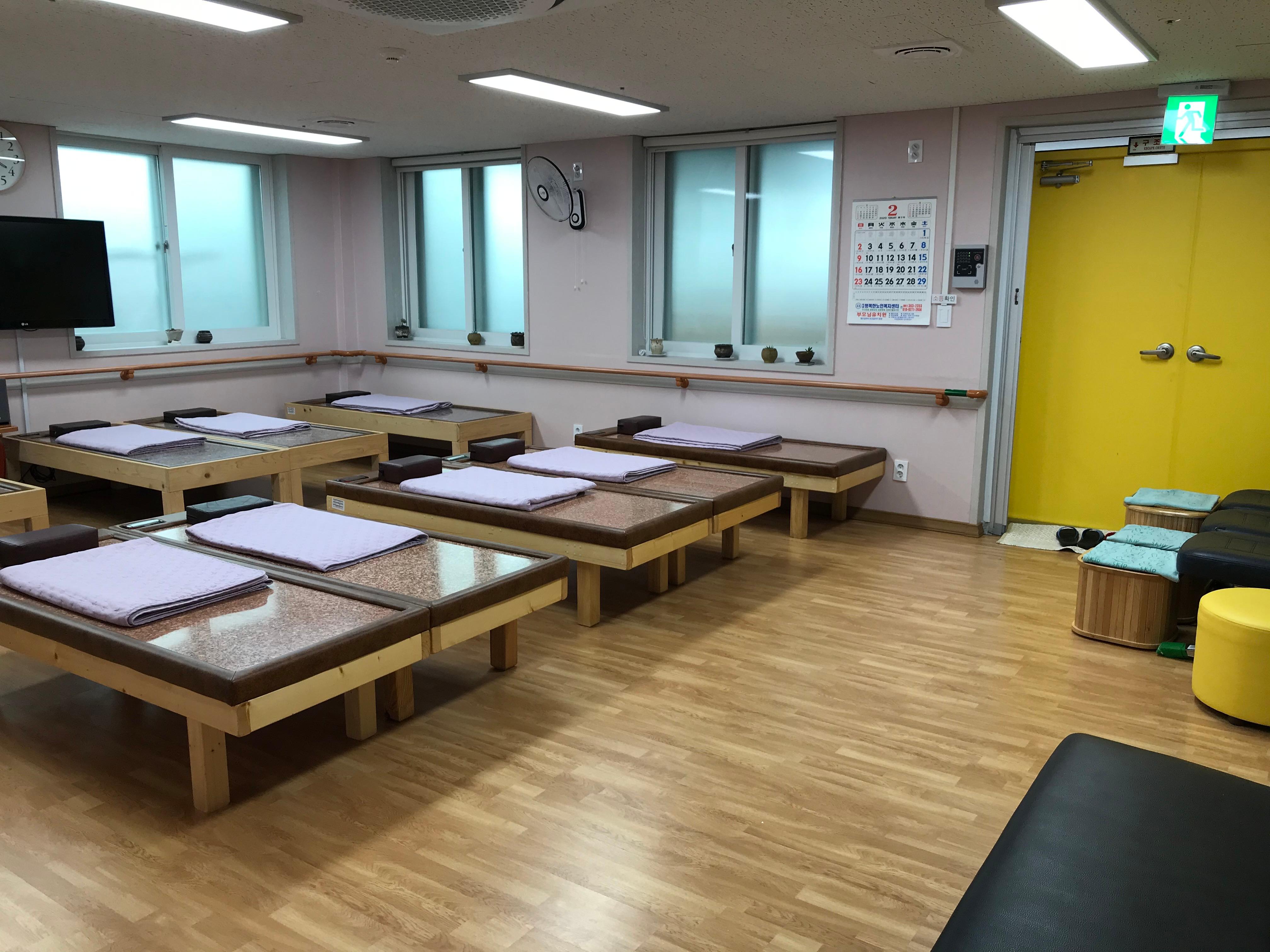 센터 이미지