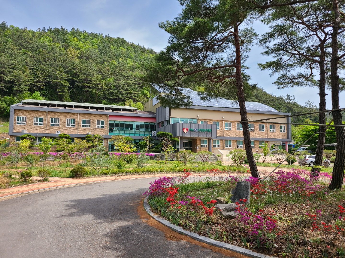 센터 이미지