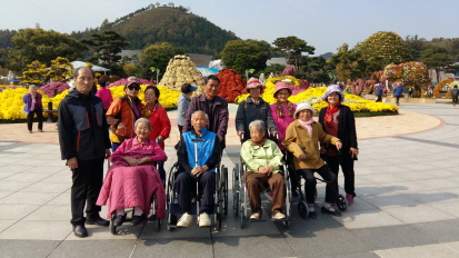 센터 이미지