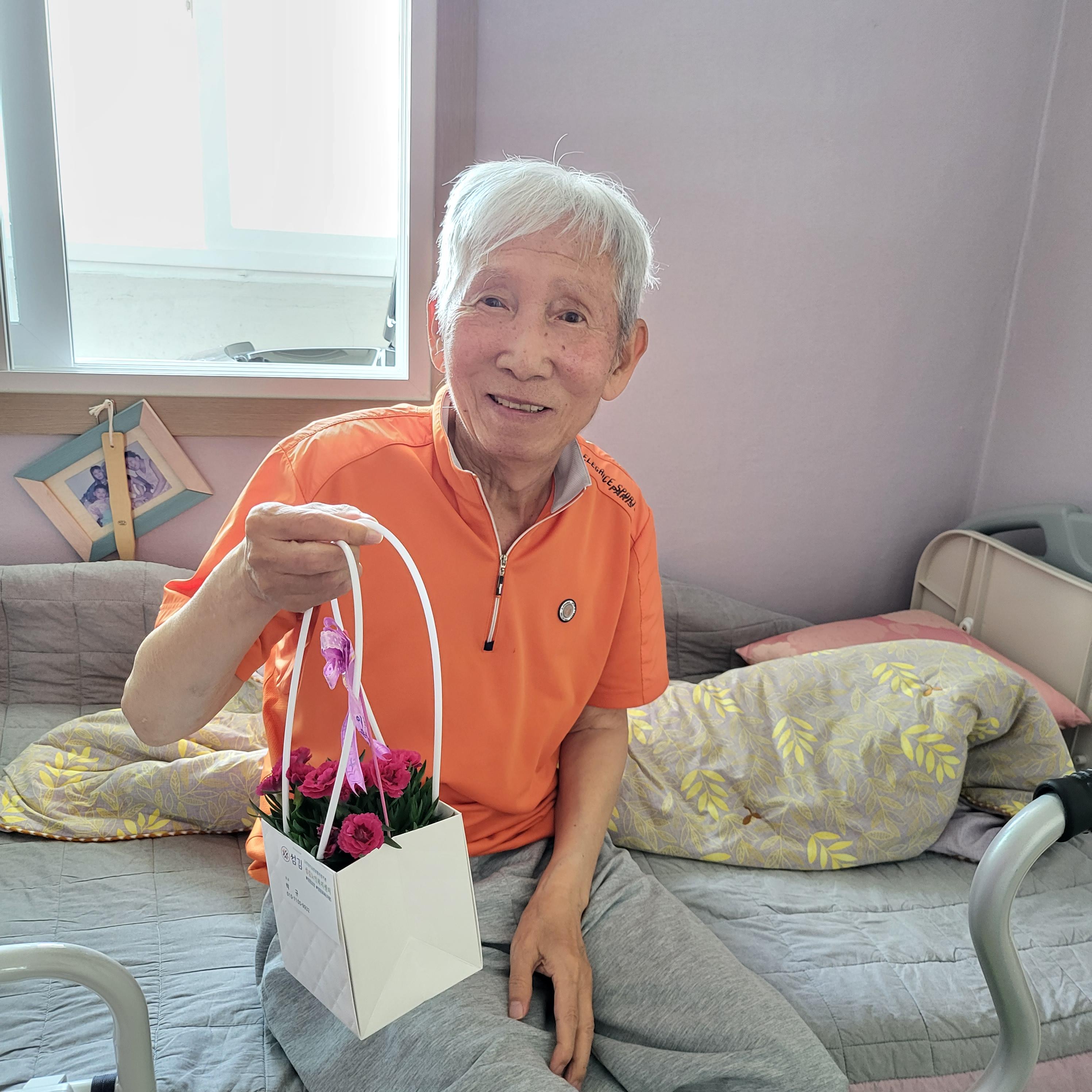 센터 이미지