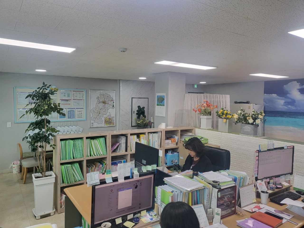 센터 이미지