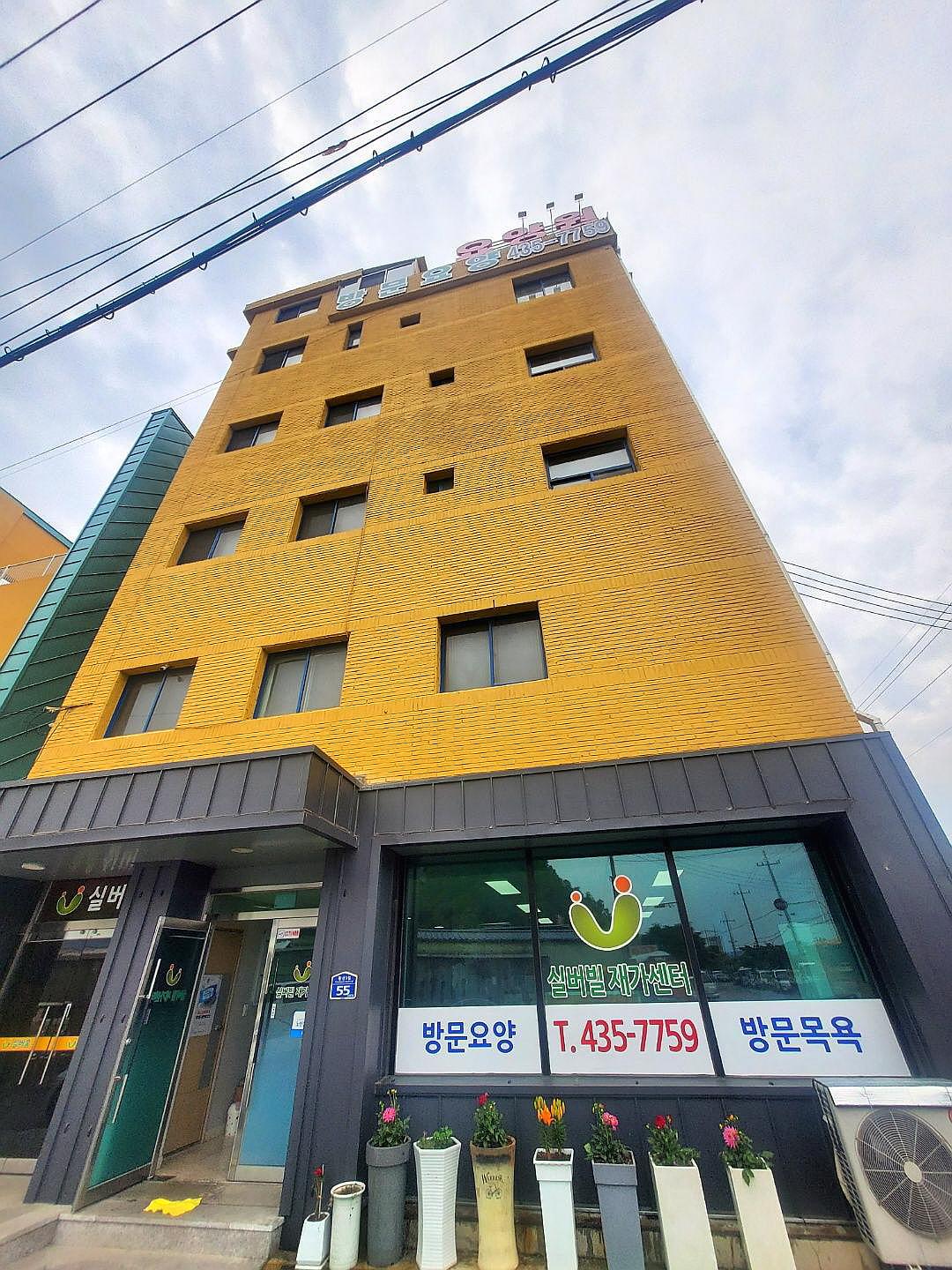 센터 이미지