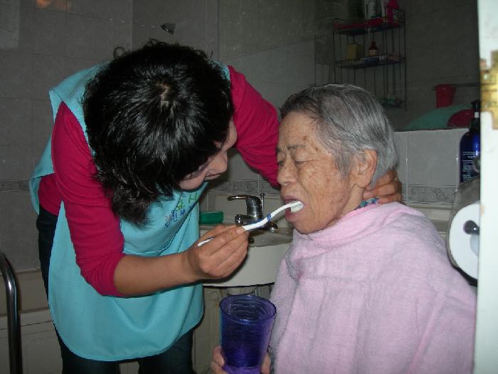 센터 이미지