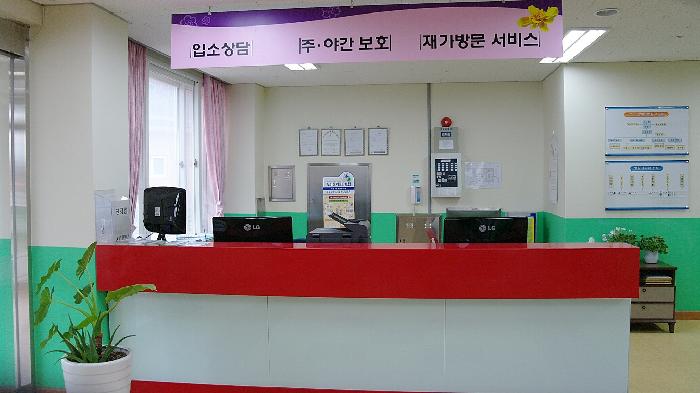 센터 이미지