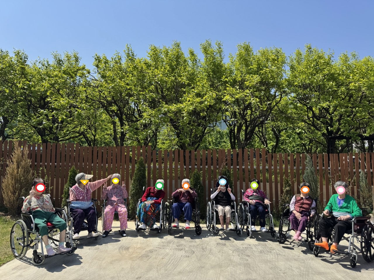 센터 이미지