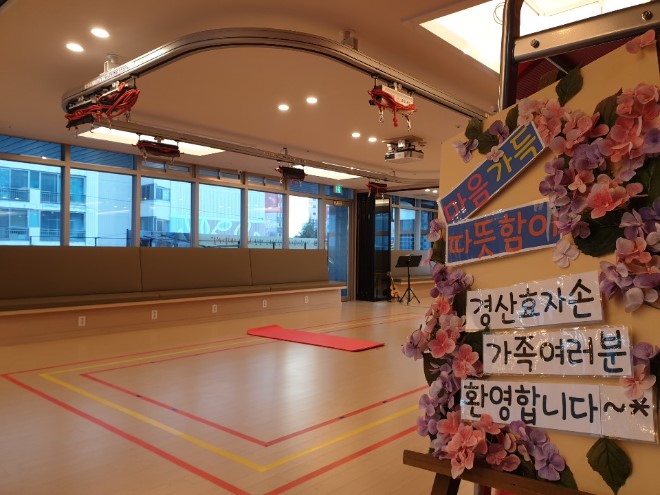 센터 이미지