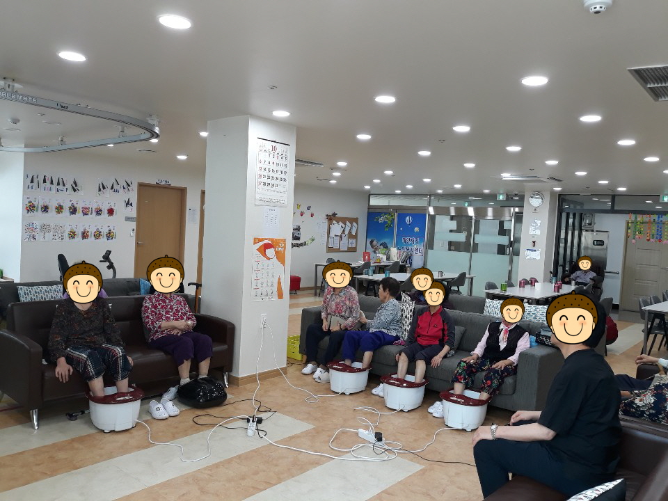 센터 이미지