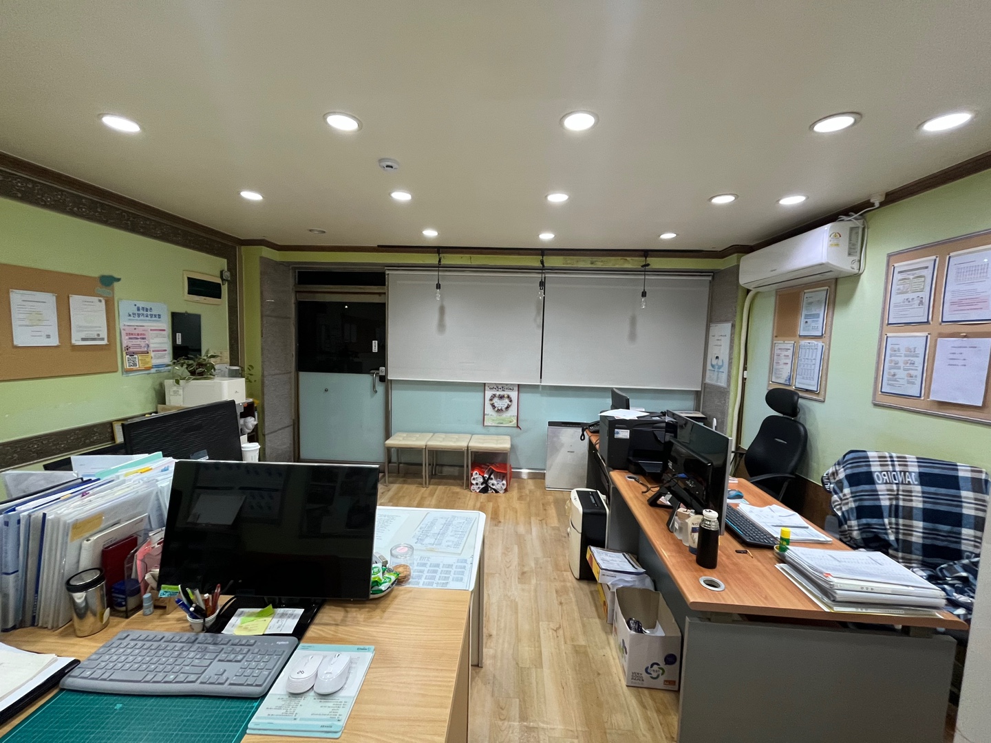 센터 이미지