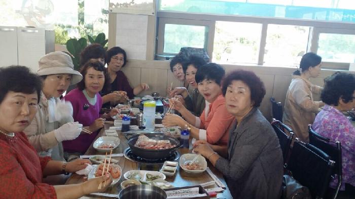 센터 이미지