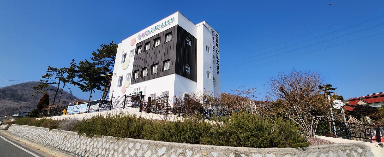 센터 이미지