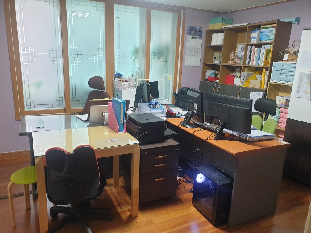 센터 이미지