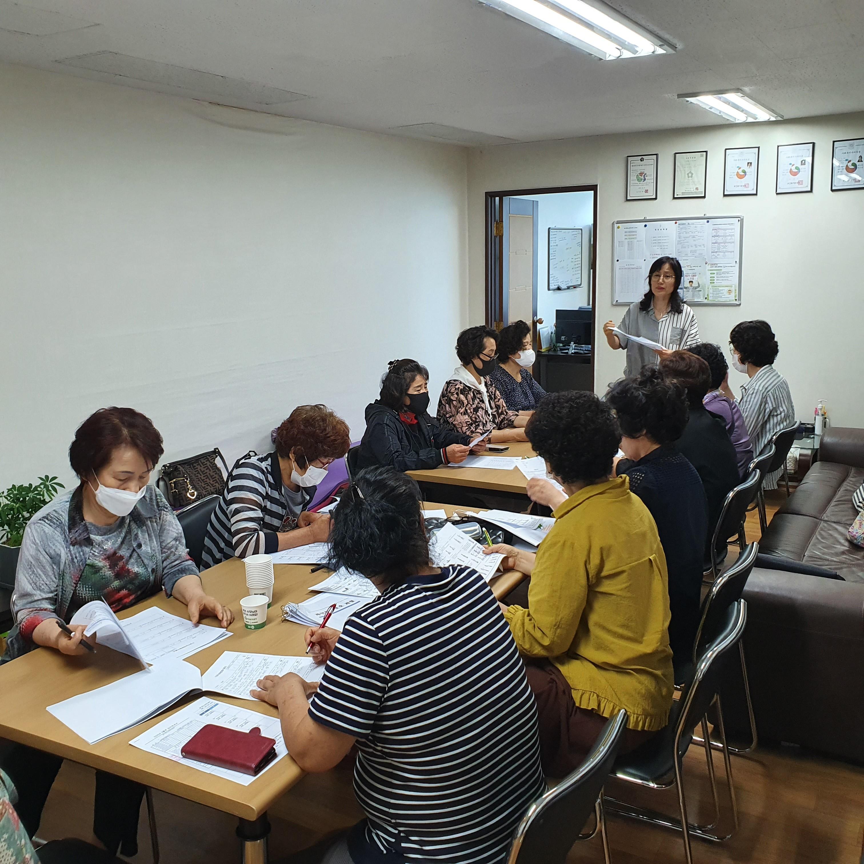 센터 이미지