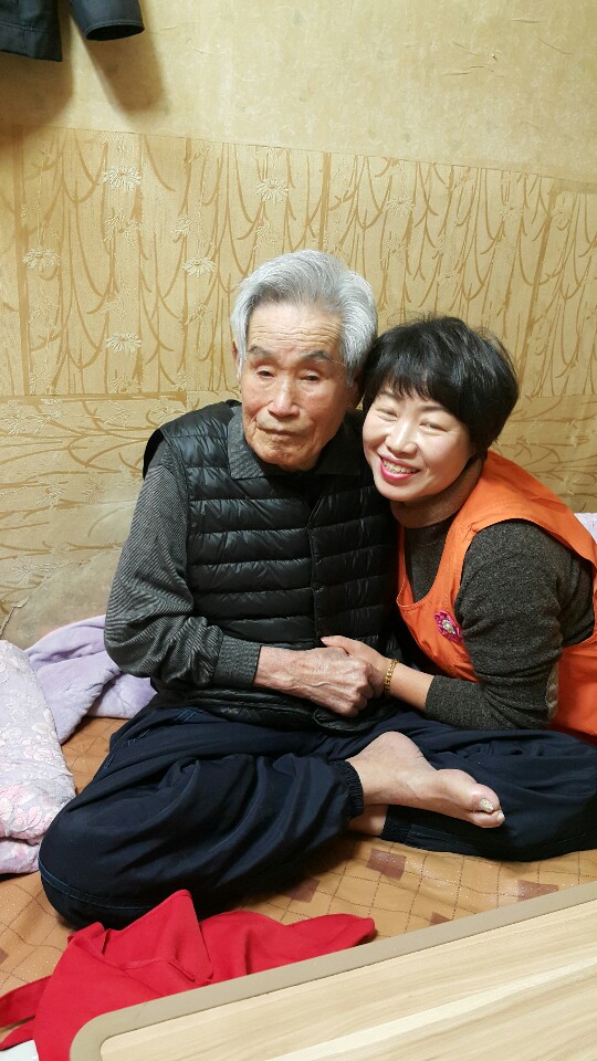 센터 이미지