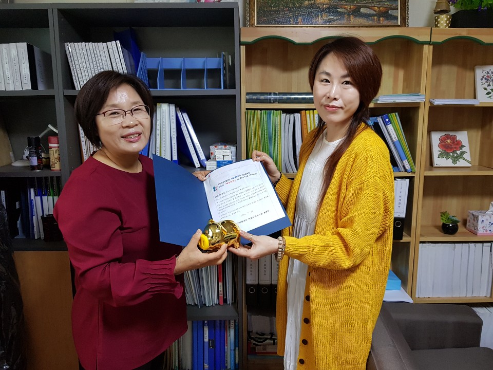 센터 이미지