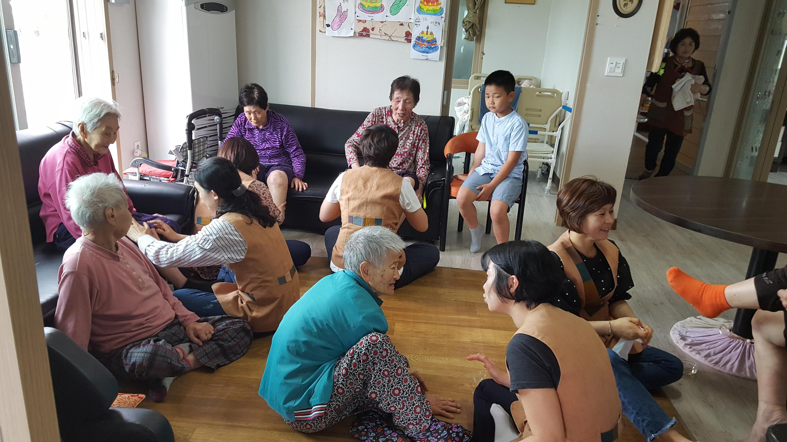 센터 이미지