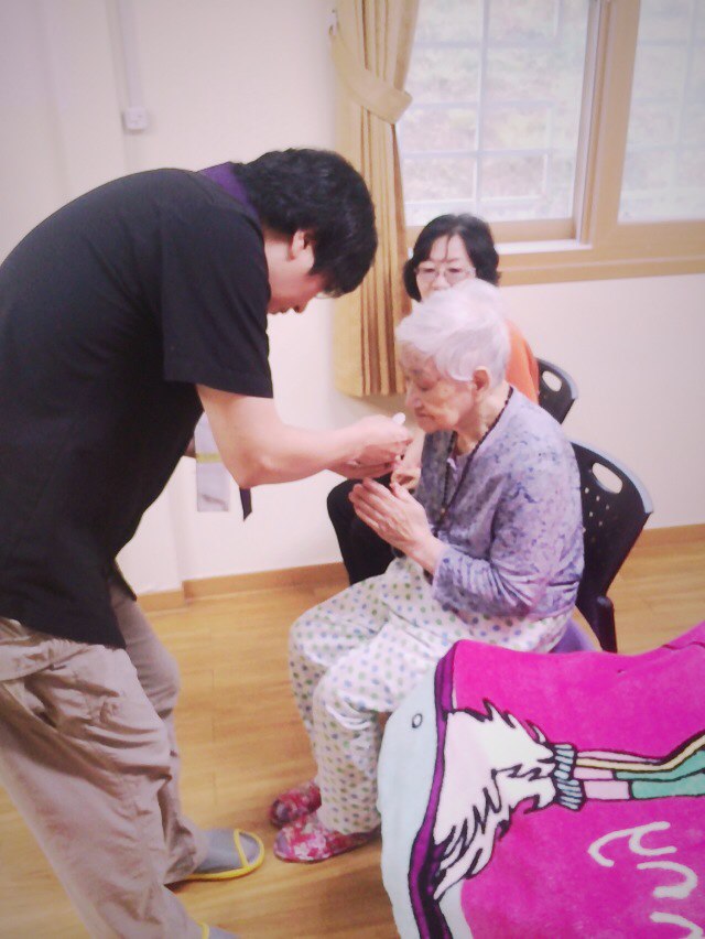 센터 이미지