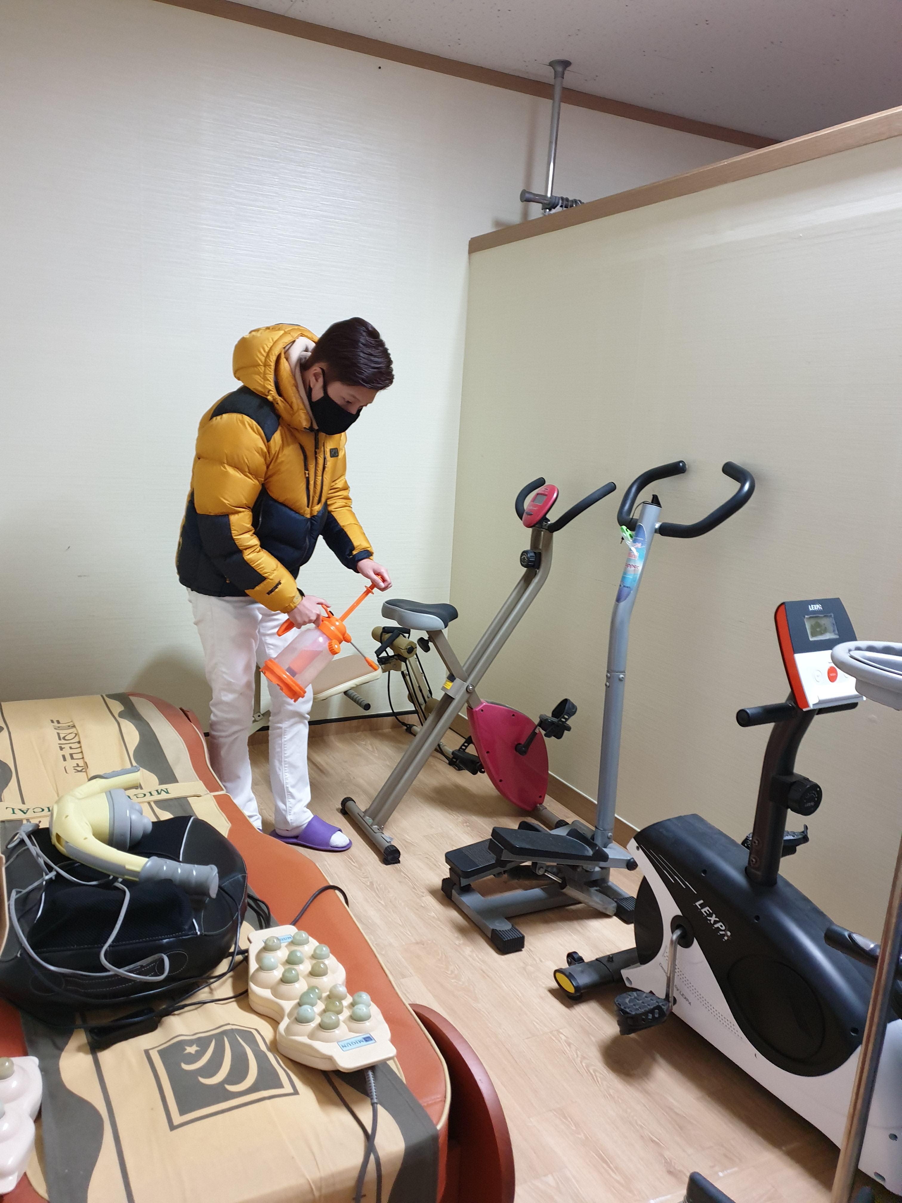 센터 이미지