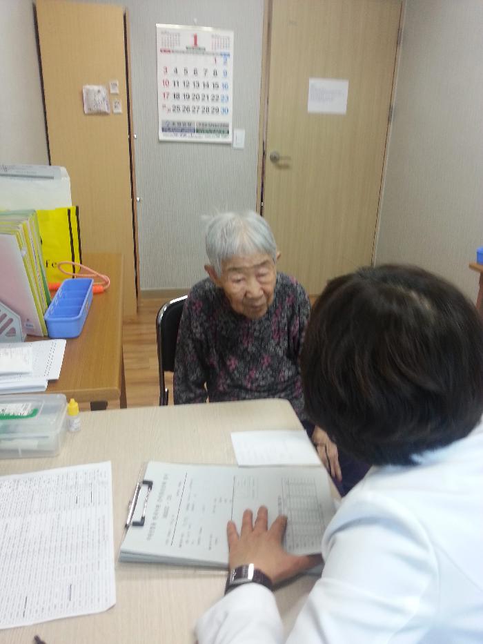 센터 이미지
