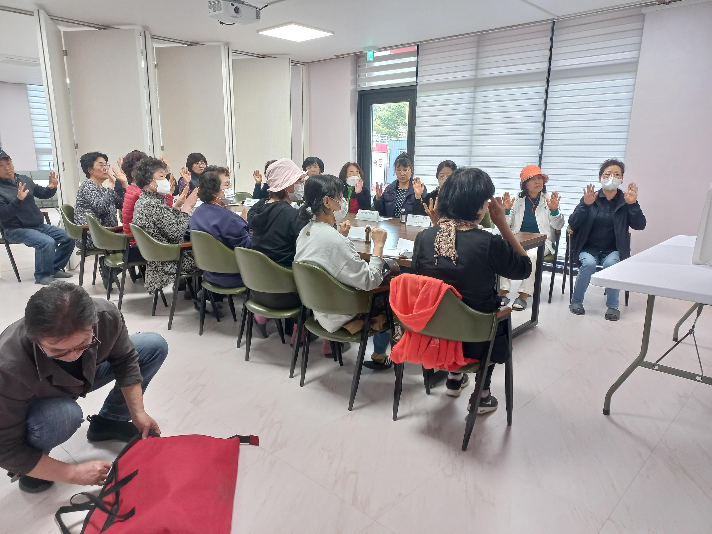 센터 이미지