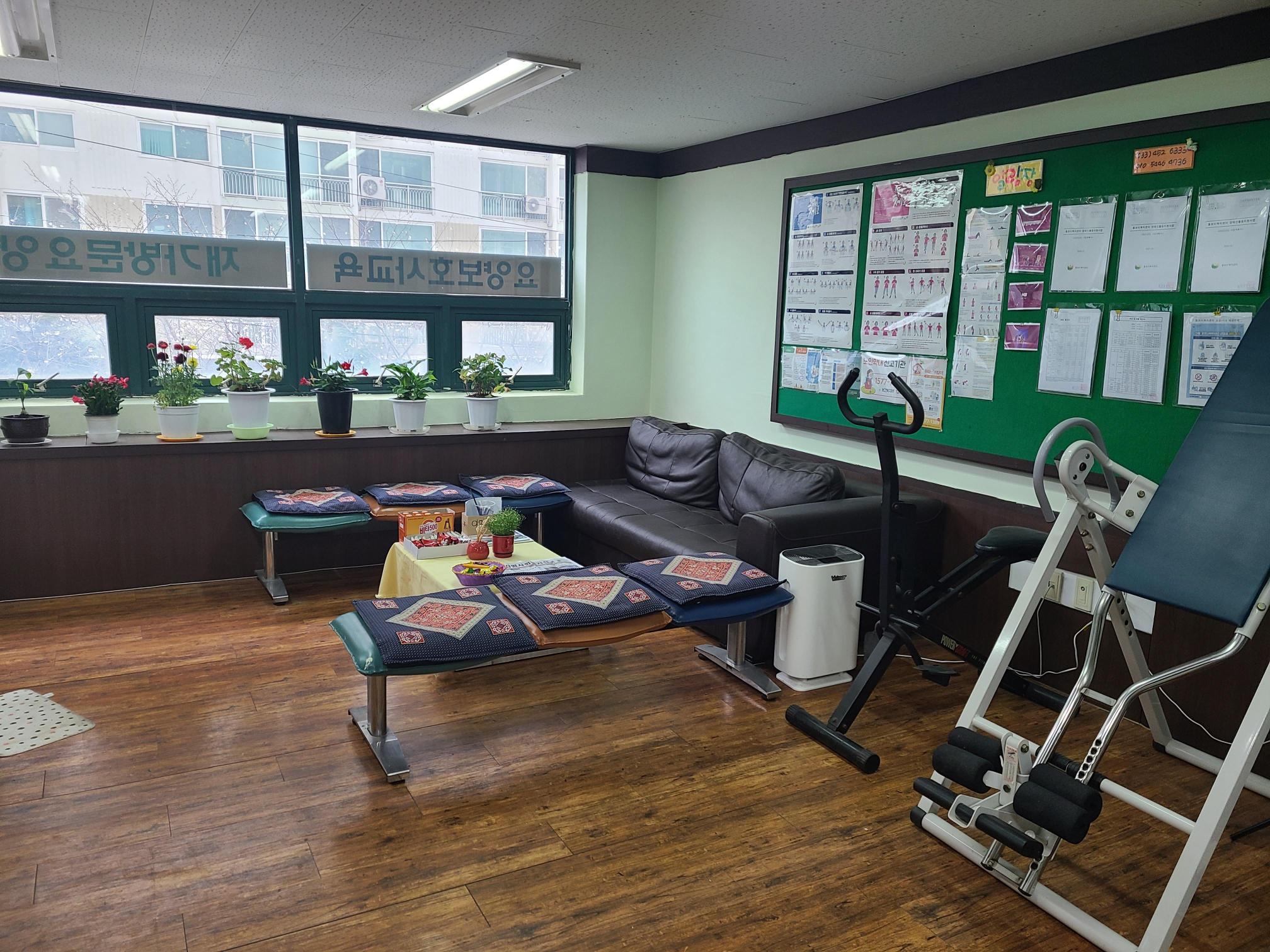 센터 이미지