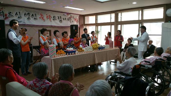 센터 이미지
