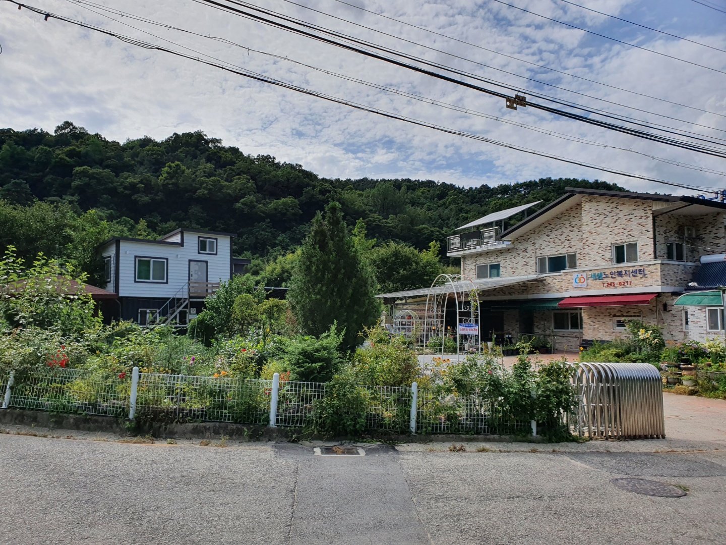 센터 이미지