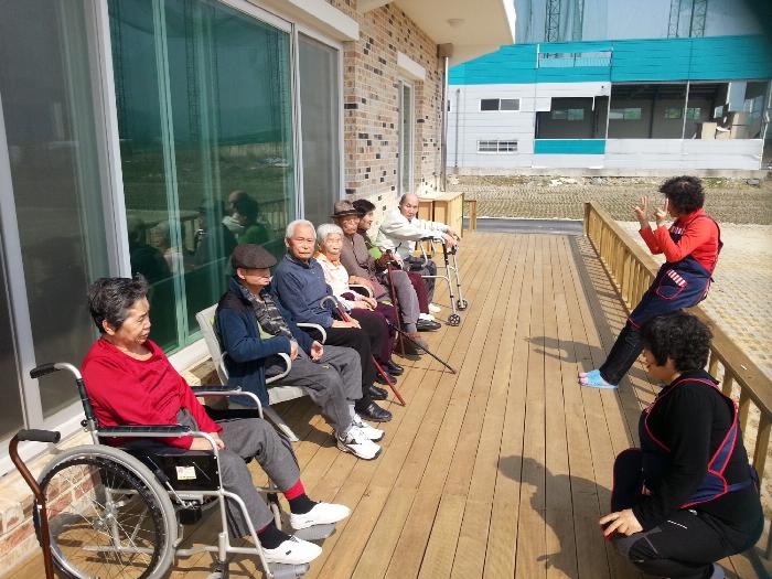 센터 이미지