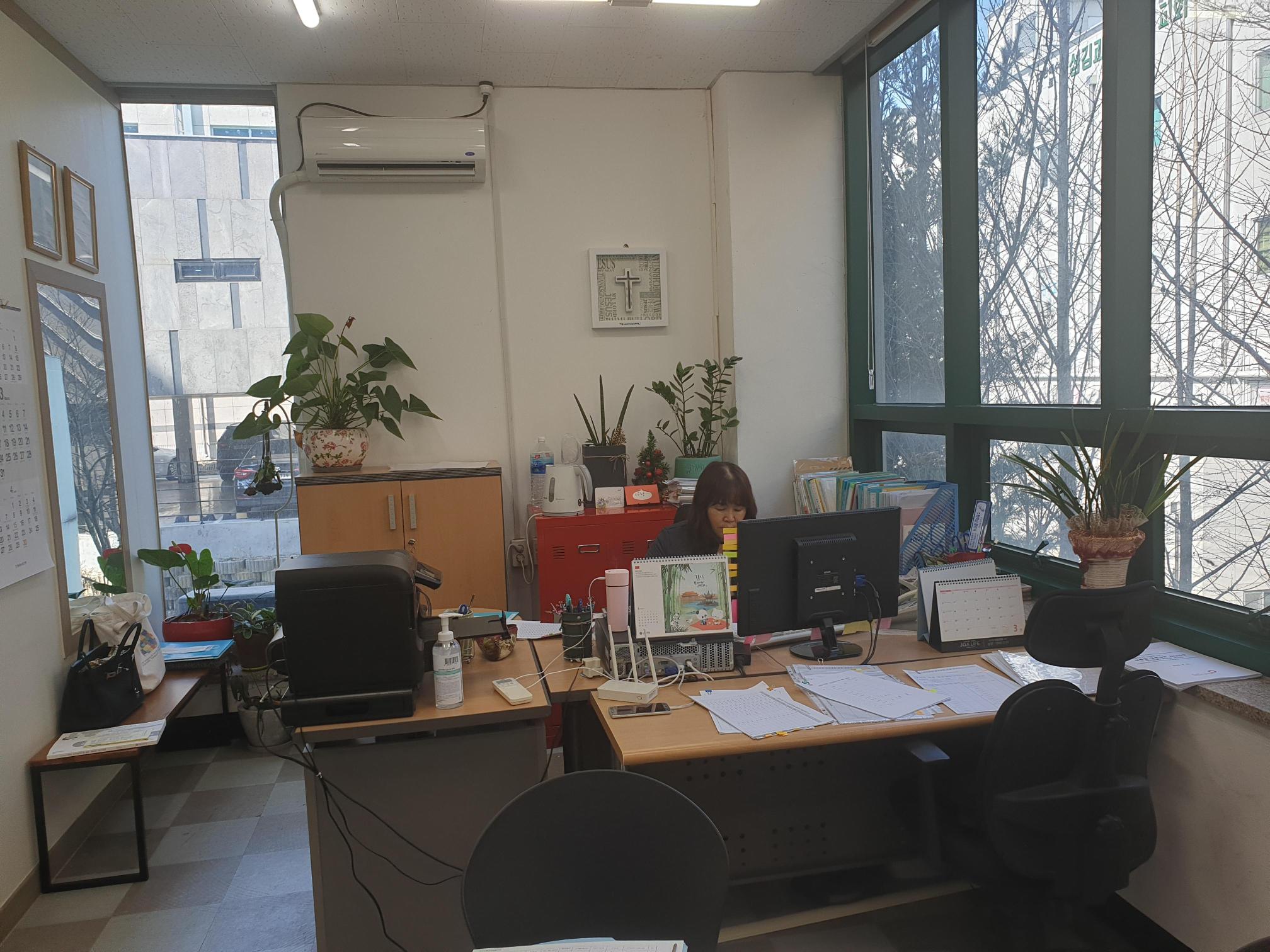 센터 이미지