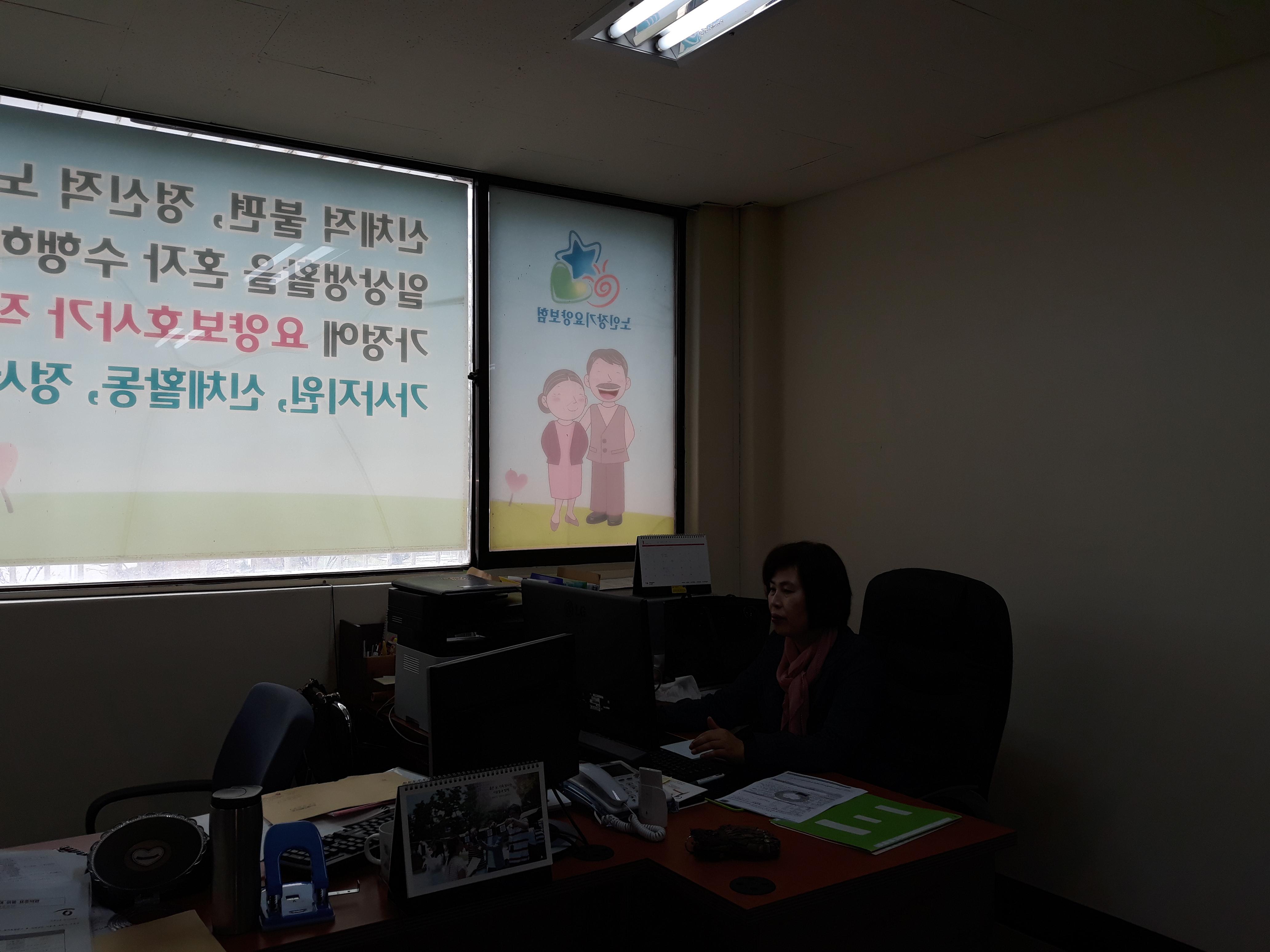 센터 이미지