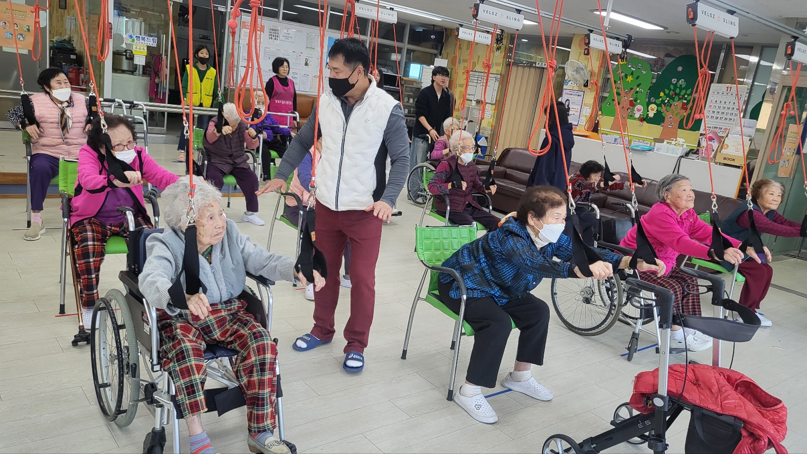 센터 이미지