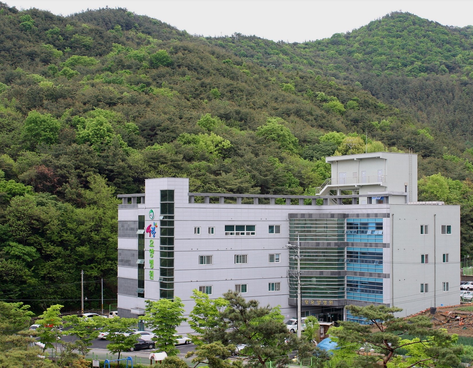 센터 이미지