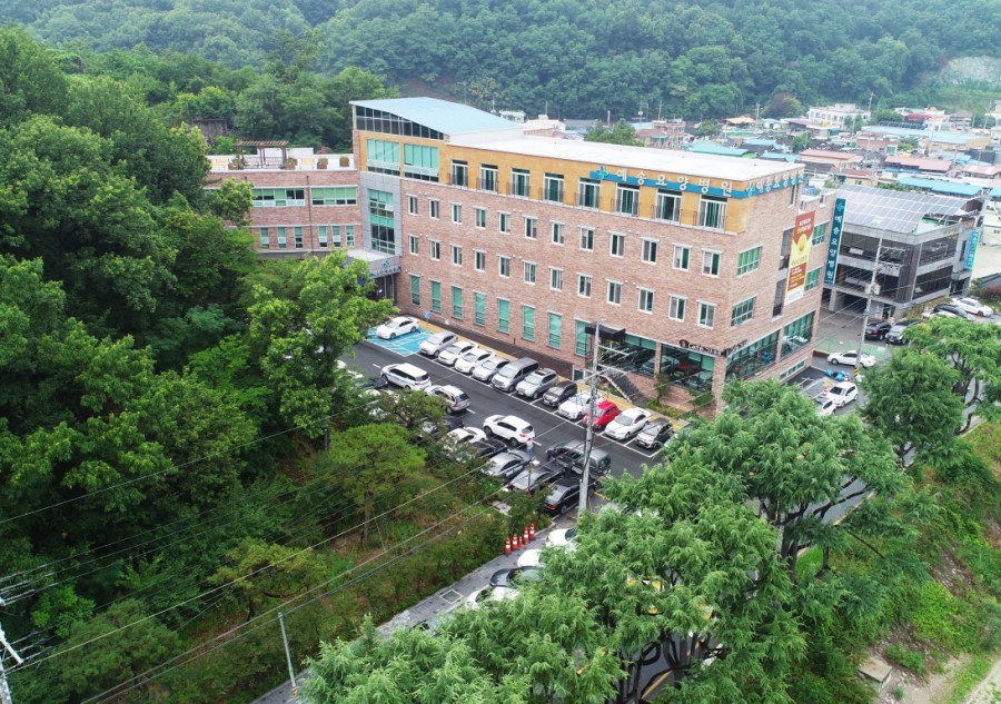 센터 이미지